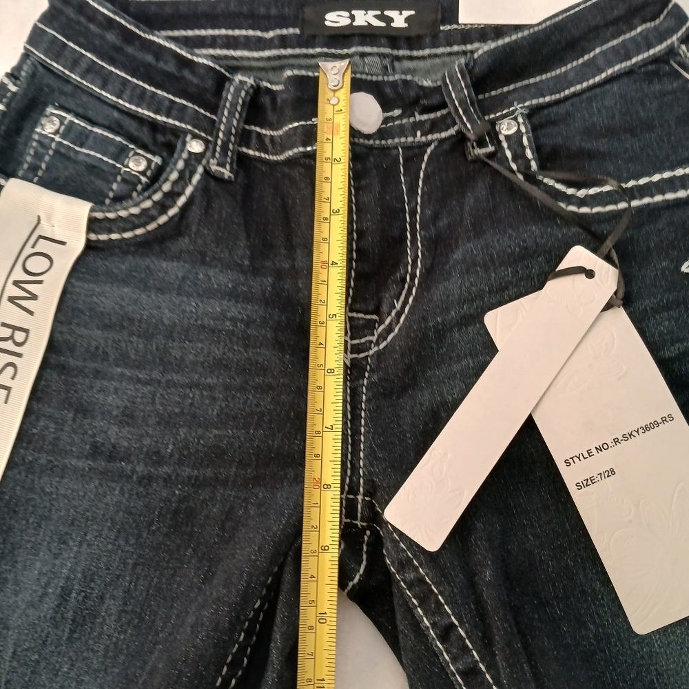 Sky Dark Blue Low Rise Flared Jeans Embroidered Star Accent Juniors Size 7/8 - Picture 10 of 12